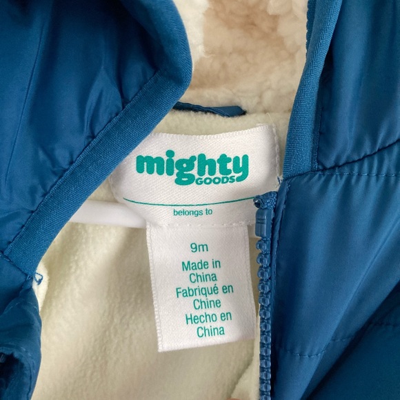 Mighty Goods Jacket - Picture 3 of 3